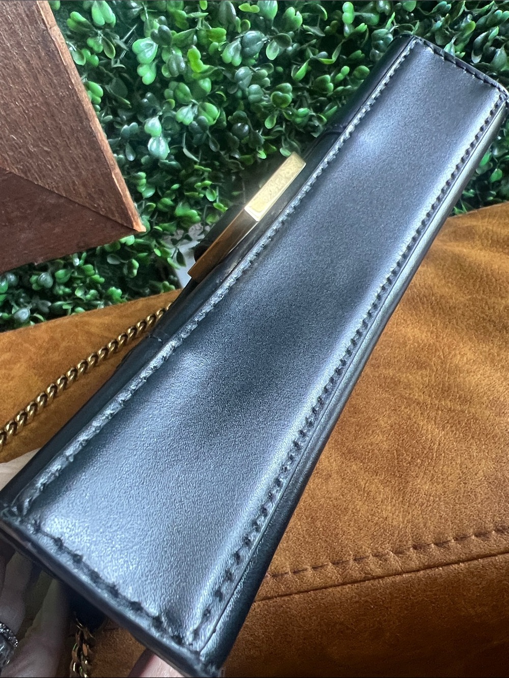 BALENCIAGA Hourglass Crossbody /Antique Gold Chain In Black Calfskin Leather NWT - Picture 10 of 16